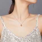 Strieborný náhrdelník s žaluďovým príveskom