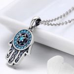 Strieborný náhrdelník, Ruka Fatimy
