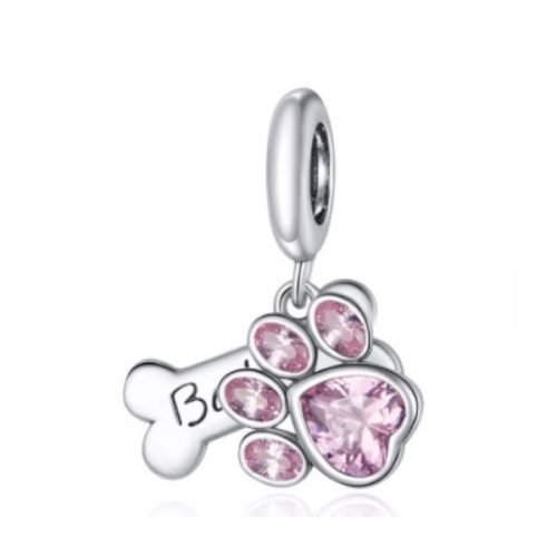 Strieborné kúzlo, psie labky