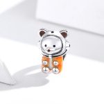 Strieborné kúzlo, medveď astronaut