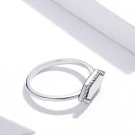 Strieborný dámsky prsteň šesťhranný, veľkosť 6