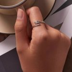 Strieborný dámsky prsteň, had