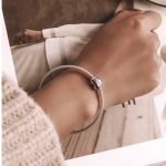 Strieborný kúzlo, srdce, s nápisom mama, s dúhovými kryštálmi