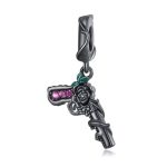 Strieborné kúzlo, pištoľ