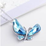 Náhrdelník s motýľovým príveskom zdobený kryštálmi Swarovski