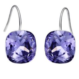   Oválne náušnice fialovej farby zdobené kryštálmi Swarovski