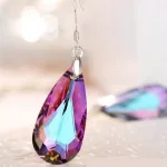 Náušnice s kameňmi, ozdobené krištáľmi Swarovski
