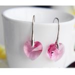 Náušnice so srdiečkami, ružové, zdobené kryštálmi Swarovski
