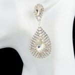 Postriebrené náušnice, visiace, s horským krištáľom, v striebornej farbe