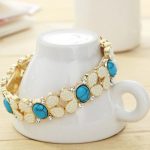 Náramok s motýľmi, zdobený kryštálmi Swarovski