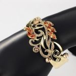 Náramok s rastlinným vzorom