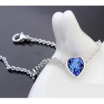 Náramok s príveskom srdiečko, zafír, zdobený kryštálmi Swarovski