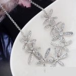 Náramok s kvetinovým vzorom