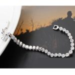 Okrúhly náramok, Crystal