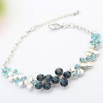 Kvetinový náramok, Montana