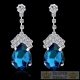 Postriebrené náušnice v tvare kvapky zdobené kryštálmi, modrá