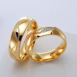 Dámska snubná obrúčka s geometrickým vzorom, nerez, zlatá, veľkosť 8