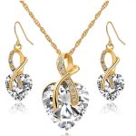 Pozlátená súprava náušníc a náhrdelníka v tvare srdca, biela