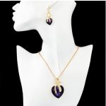 Pozlátená súprava náušníc a náhrdelníka v tvare srdca, fialová