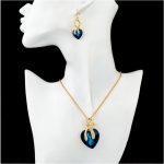 Súprava pozlátených náušníc a náhrdelníka v tvare srdca, modrá