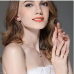 Strieborný prsteň s motívom mašličky, veľkosť 6