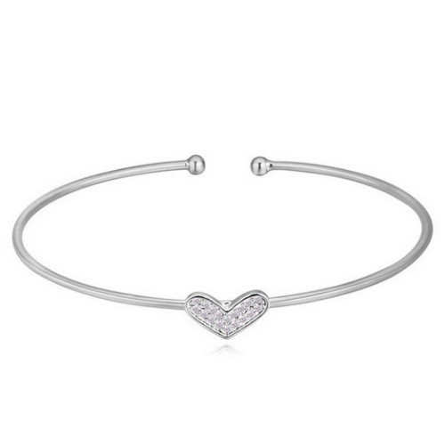 Náramok so vzorom srdca, Kristály