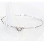 Náramok so vzorom srdca, Kristály