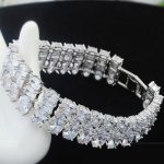 Luxusný náramok so zirkónovými kamienkami