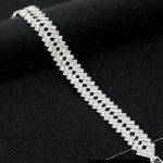 Kryštalický, geometrický náramok, striebornej farby