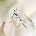 Strieborný prsteň s kvetmi, 7