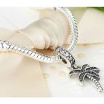 Strieborný prívesok palma so zirkónovými kamienkami, biela