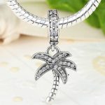 Strieborný prívesok palma so zirkónovými kamienkami, biela