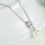 Ezüst nyaklánc gyöngymedállal