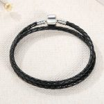 Pletený náramok, kožený, čierny, so strieborným zapínaním, 36 cm