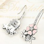 Strieborné náušnice z čerešňových kvetov so štrasovým vešiakom, ružové