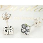 Strieborné, štrasové kvetinové náušnice, v striebornej farbe