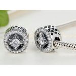 Strieborný prívesok na kolieska zdobený zirkónovým krištáľom