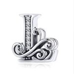 Strieborný prívesok s písmenom L so zirkónovým kryštálom