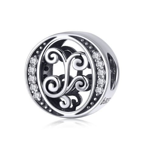 Strieborný prívesok s písmenom O so zirkónovým kryštálom