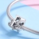 Strieborný prívesok s písmenom B so zirkónovým kryštálom