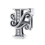 Strieborný prívesok s písmenom F so zirkónovým kryštálom