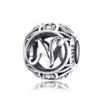 Strieborné písmeno N s pôvabnými kryštálmi