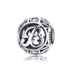 Strieborné písmeno B s pôvabnými kryštálmi