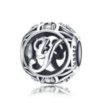 Strieborné písmeno Y s pôvabnými kryštálmi