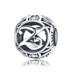 Strieborné písmeno Z s pôvabnými kryštálmi