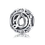 Strieborné písmeno D s pôvabnými kryštálmi