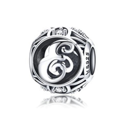 Strieborné písmeno E s pôvabnými kryštálmi