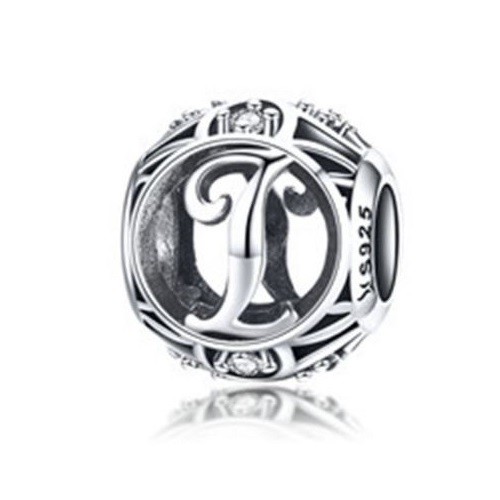 Strieborné písmeno I s pôvabnými kryštálmi