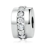 Strieborná perla s pôvabnými kryštálmi