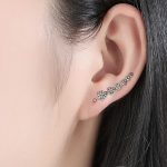 Strieborné náušnice s motívom trojuholníka